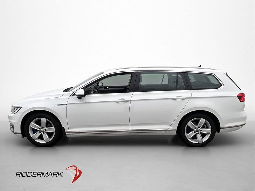 Bild 4 av Volkswagen Passat Variant GTE 218hk P-Sensorer Keyless CarPlay