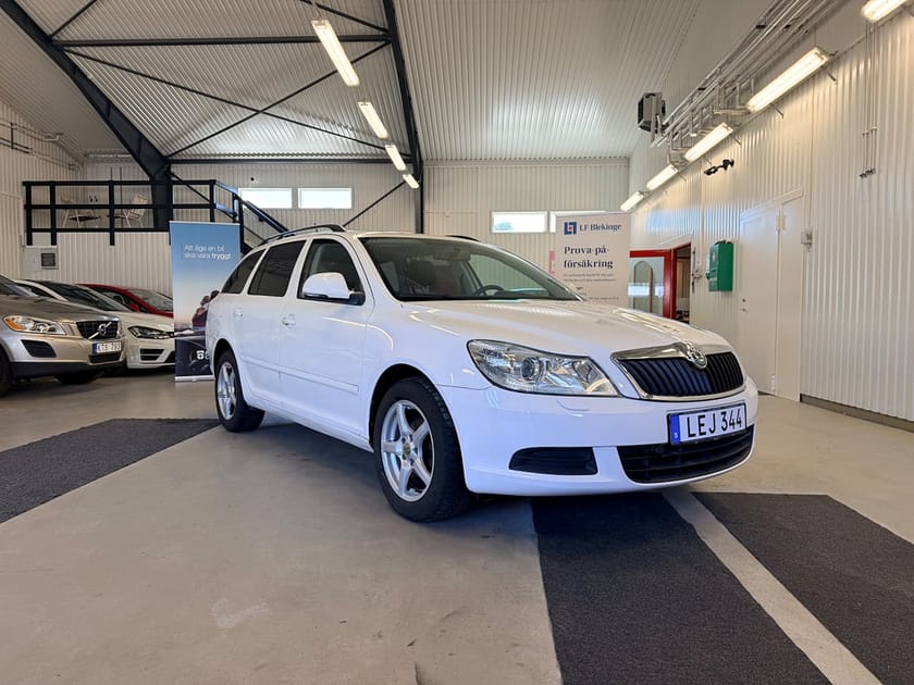 Bild 1 av Škoda Octavia Kombi Skoda 1.6 TDI DSG Sekventiell, 105hk Automatisk