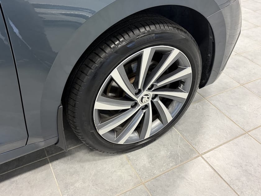 Bild 3 av Škoda Octavia Kombi iV DSG 204hk Style Aut/Pano