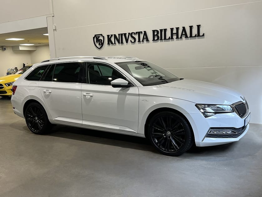 Bild 3 av Škoda Superb iV Kombi Skoda 1.4 TSI DSG L&K Moms Canton Värmare Drag 218hk