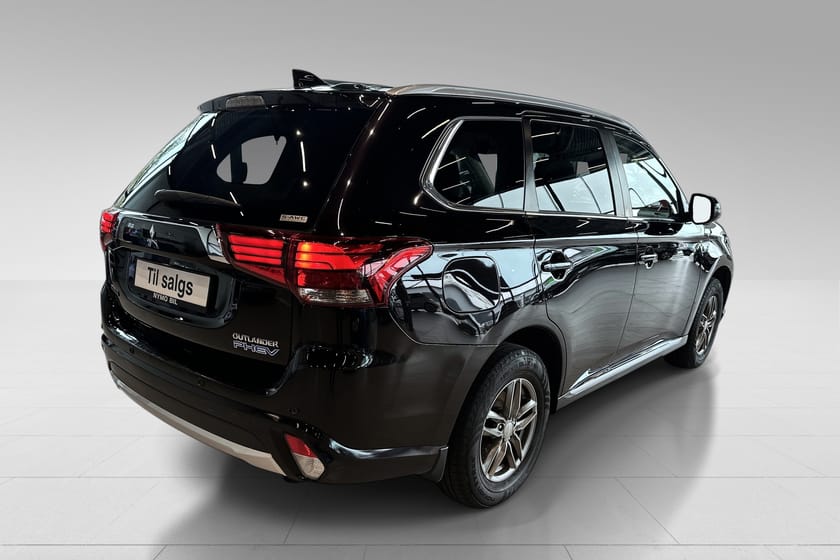 Bilde 5 av Mitsubishi Outlander PHEV Intense+, Krok, El.bakluke, Varme ratt. 360 kamera