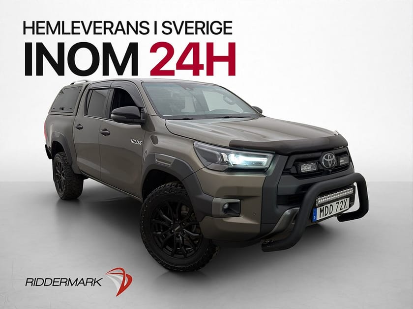 Bild 3 av Toyota Hilux Dubbelhytt Invincible 2.8 4WD Värmare Drag JBL Skinn Moms