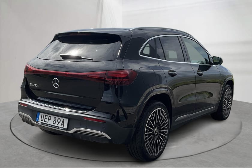 Bild 3 av Mercedes-Benz EQA 250+ H243 (190hk) AMG Panorama