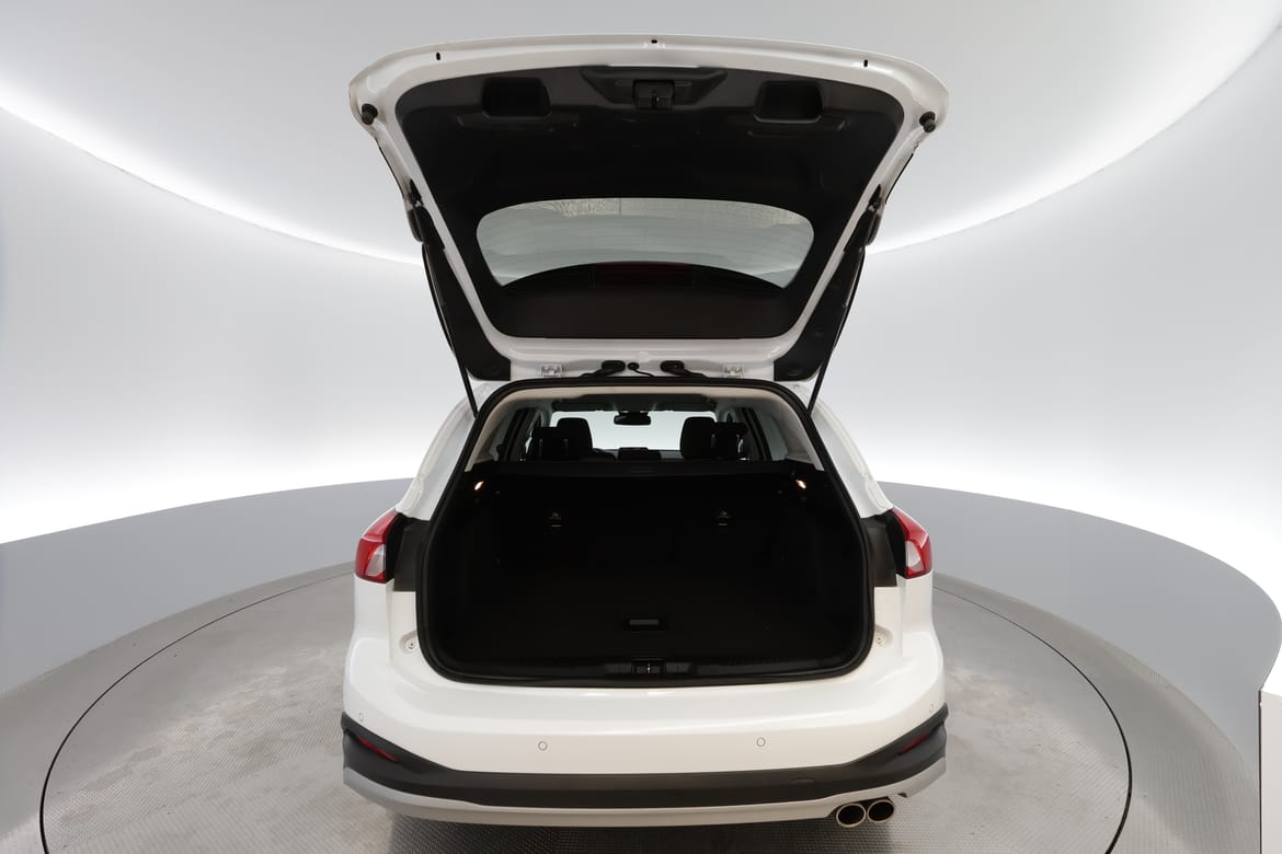 Ford Focus 2020 - miniatyr 10