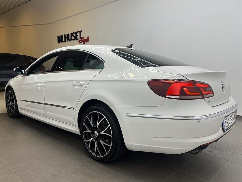 Bild 4 av Volkswagen CC 5-seater 2.0 TDI 4M 177hk Premium Värmare/Krok/Bkamera/Alcantara/1Brukare