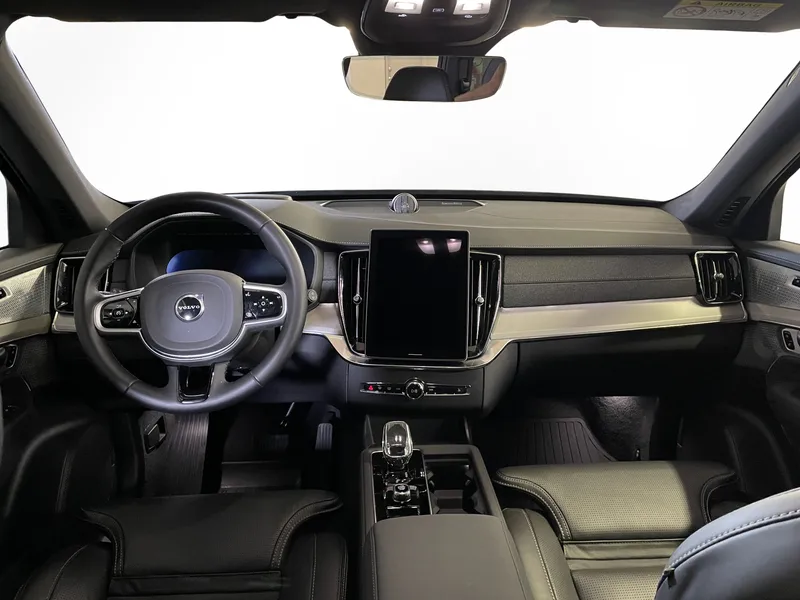 Bild 12 av 17 – Volvo XC90 T8 Ultra Black Edition