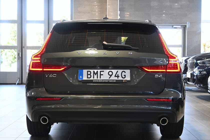 Bild 4 av Volvo V60 B4 Momentum Advanced Navi Pro Edition Drag VOC Värmare