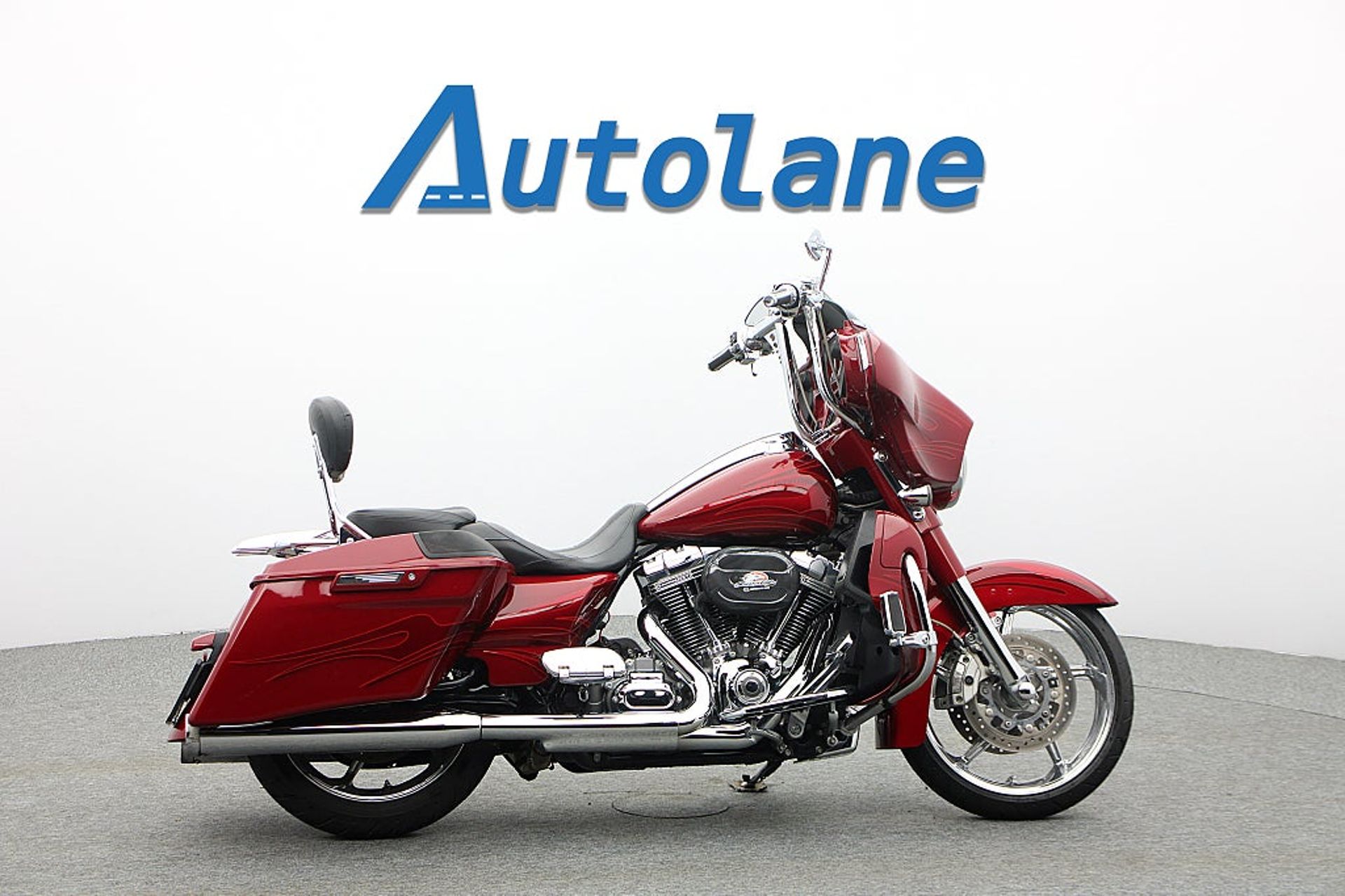 Harley-Davidson Street Glide CVO 2016, bild 6/28