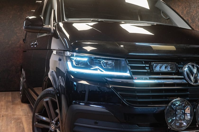 Bild 4 av Volkswagen Transporter 2.0 TDI 4M Lång | MOMS | Sweden Rock Edt. | 3355 kr/mån