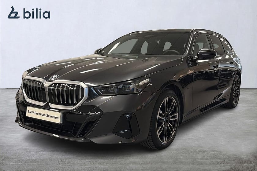 Bild 1 av BMW 530e xDrive Touring M-sport | Drag | Aktiv farth. | 19"