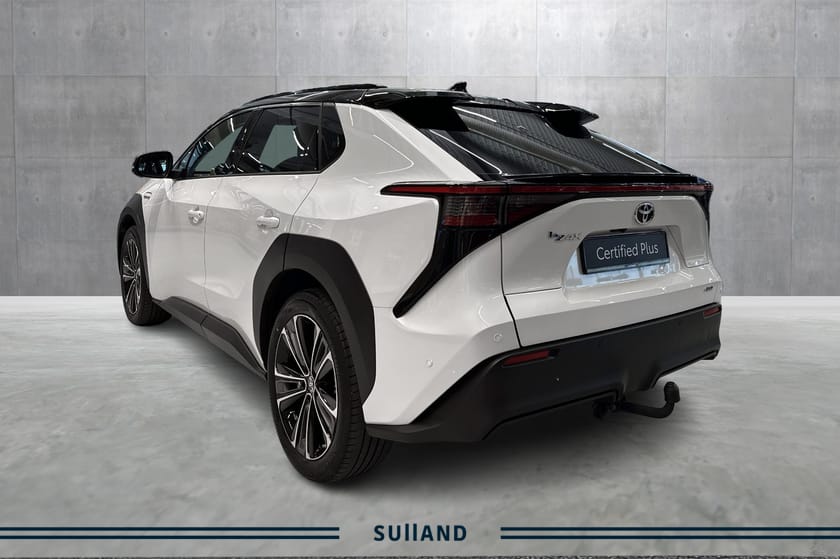 Bilde 3 av Toyota bZ4X EXEC BI-TONE PAN, RENTEKAMPANJE, TILHENGERFESTE++