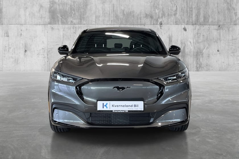 Bilde 2 av Ford Mustang Mach-E Long Range AWD LR ACC/Skinn/360-kamera/Reg2024