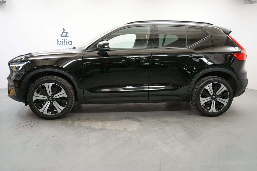 Bild 2 av Volvo XC40 Recharge Single Motor Core Edition,  Navigation, Baklucka elmanövrerad