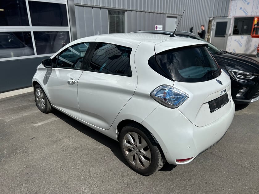 Bilde 4 av Renault ZOE R240 Intens EasyCharge | NAVI | R.KAM | 22KW AC | DAB