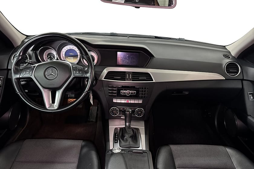 Bild 5 av Mercedes-Benz C 220 T CDI BE BlueEFFICIENCY Plus Avantgarde 170hk