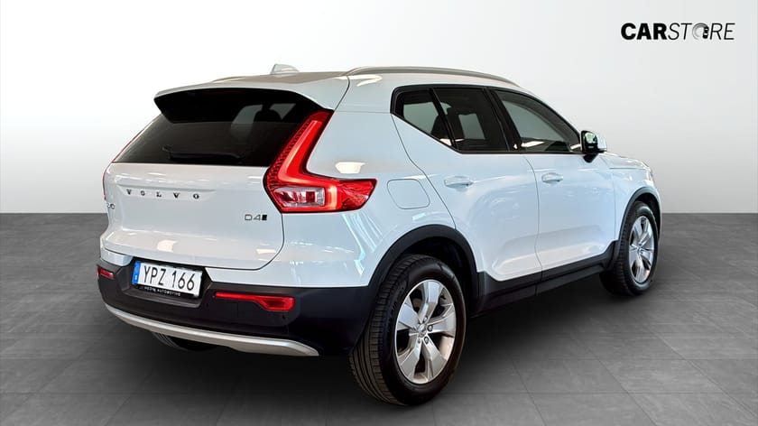 Bild 2 av Volvo XC40 D4 AWD Momentum Värmare Keyless