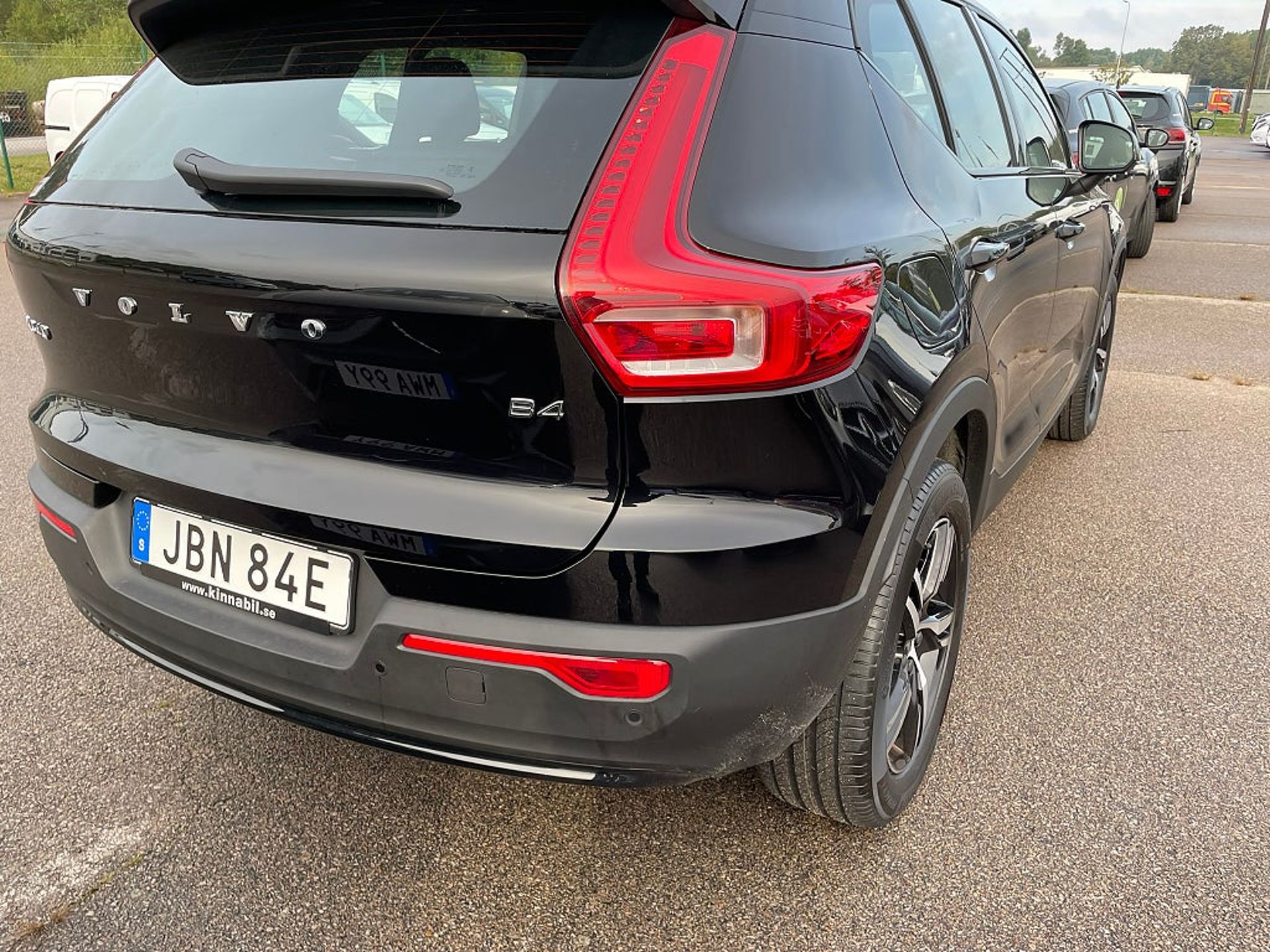 Volvo XC40 B4 MILDHYBRID Plus Dark 2026, bild 3/5