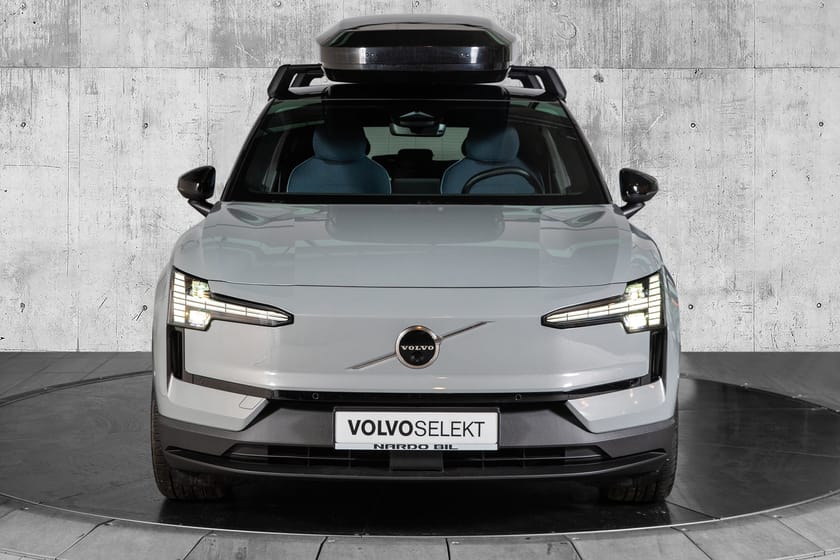 Bilde 2 av Volvo EX30 Twin Motor Performance – Ultra