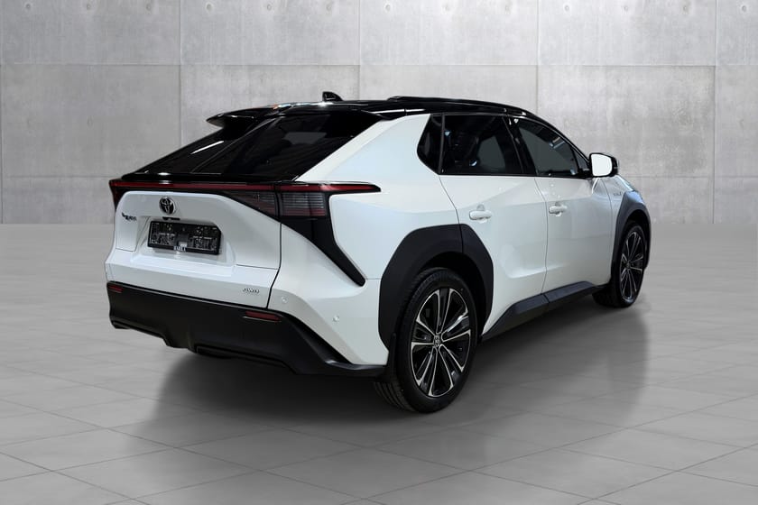Bilde 3 av Toyota bZ4X AWD Executive Bi-Tone