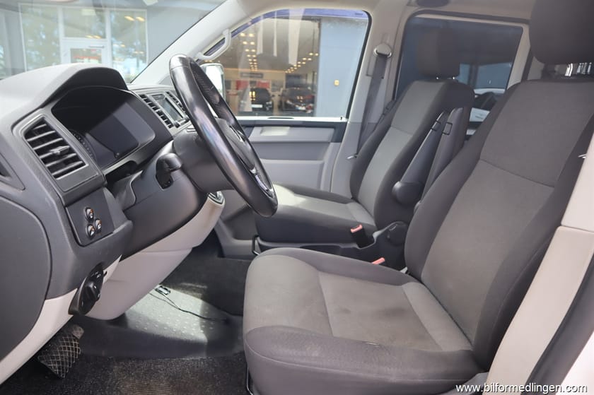 Bild 4 av Volkswagen Transporter Chassi Dubbelhytt 2.0 TDI 4Motion Double Cab T32 204hk Dragkrok Automat