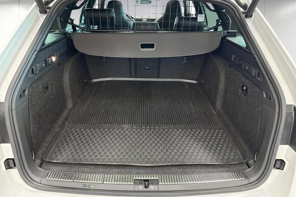 picture of a car