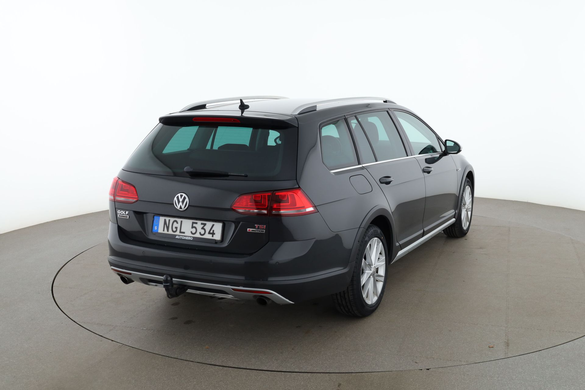 Volkswagen Golf Alltrack 1.8 TSI 2016, bild 6/10