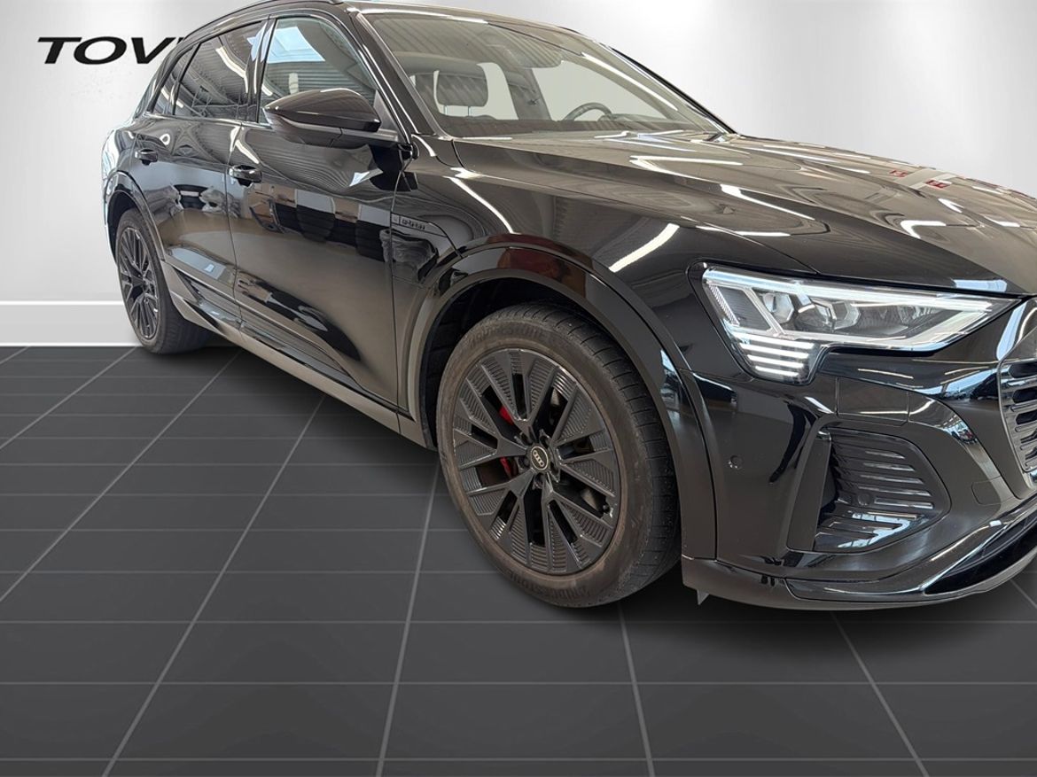 Audi Audi Q8 55 e-tron quattro — bild 9