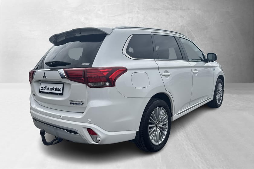 Bilde 4 av Mitsubishi Outlander PHEV Facelift 224HK Skinn, Rockford, 360Kamera H.feste