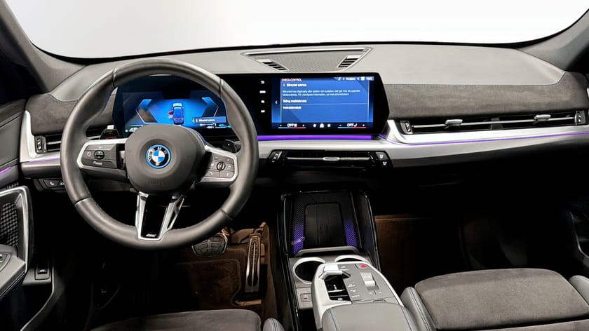 Bild 4 av BMW X1 xDrive25e FRIA VINTERHJUL M Sport Drag Rattvärme