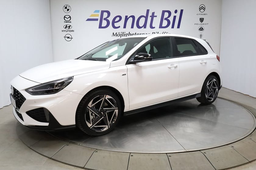 Bild 5 av Hyundai i30 Fastback N Line 1.5 T-GDi DCT | 140 hk | DEMO