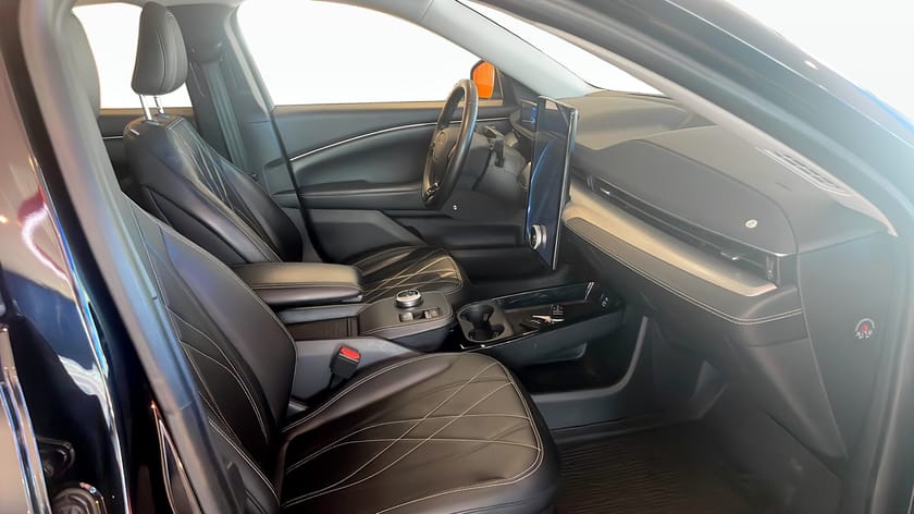 Bild 3 av Ford Mustang Mach-E Standard Range Range, 269hk, 2021|Teknikpaket|360|B&O|