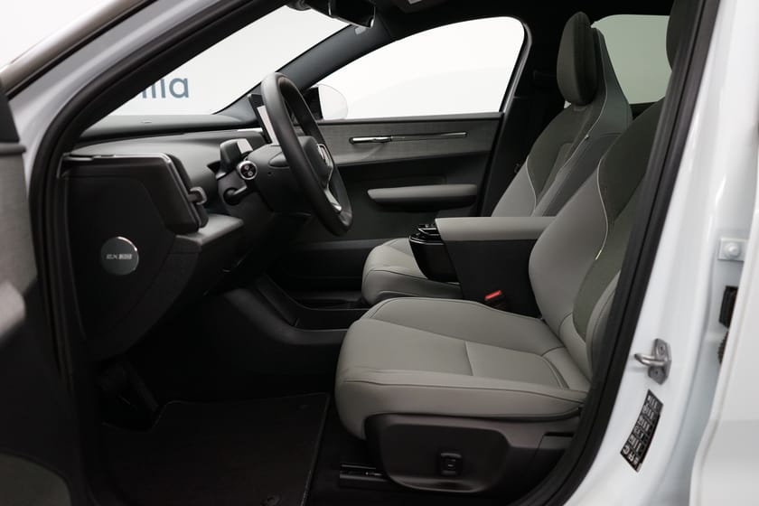 Bild 5 av Volvo EX30 Cross Country Twin Motor Performance M Perform Ultra, Navigation, Panoramaglastak ej öppnb