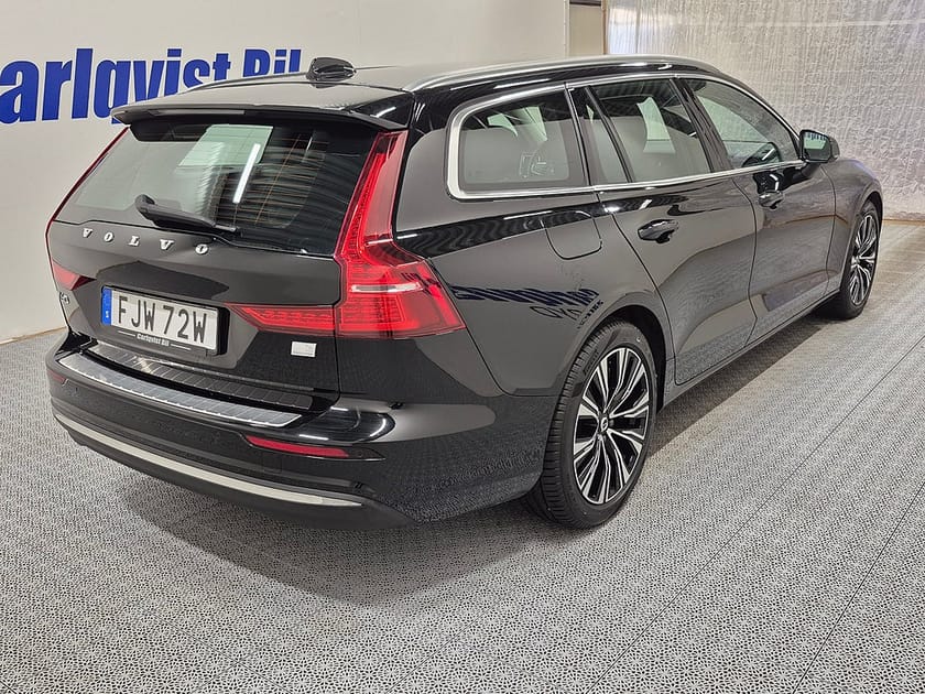 Bild 4 av Volvo V60 T6 Recharge Core Bright plug in AWD 350HK 4x4