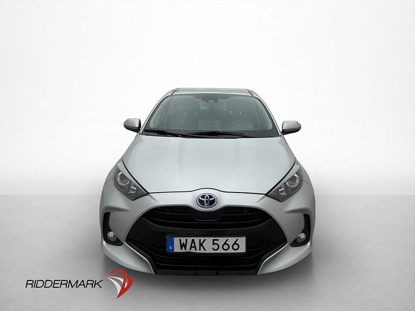 Bild 2 av Toyota Yaris Hybrid 116hk Kamera Rattvärme Moms En brukare