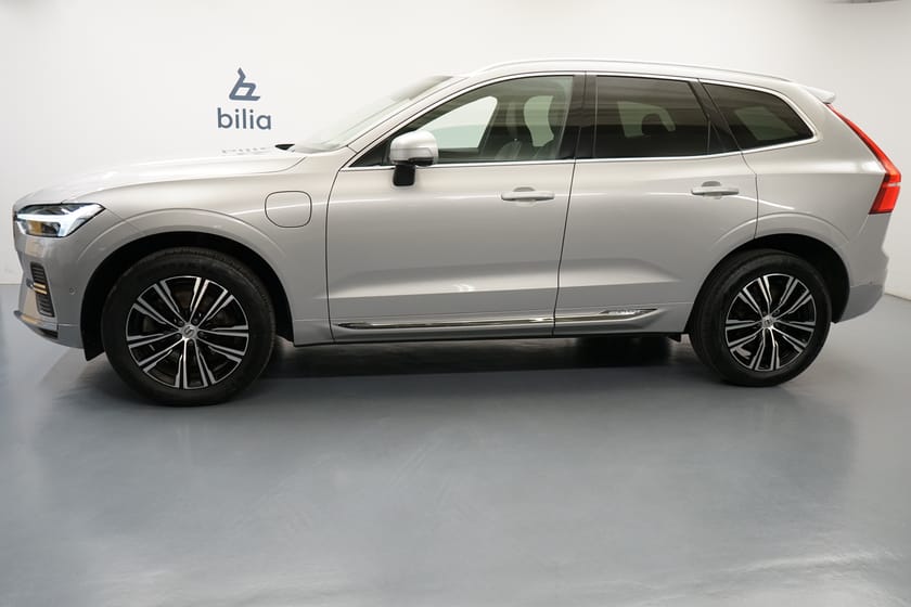 Bild 2 av Volvo XC60 Recharge T6 Inscription, Taklucka, Baklucka elmanövrerad, Dragkrok