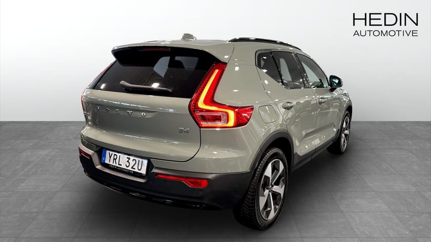 Bild 3 av Volvo XC40 B4 DCT Plus Dark / Dragkrok