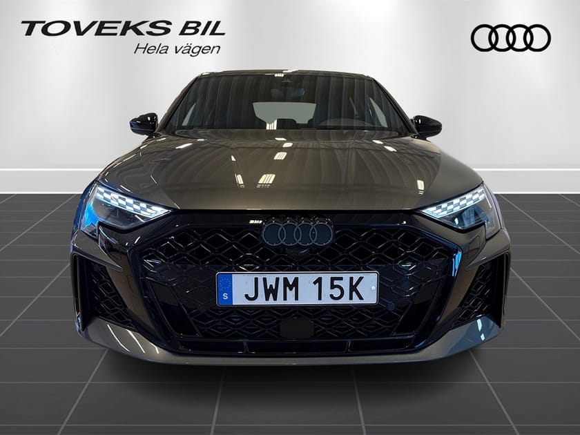 Bild 2 av Audi RS3 Sportback quattro 400HK 2025