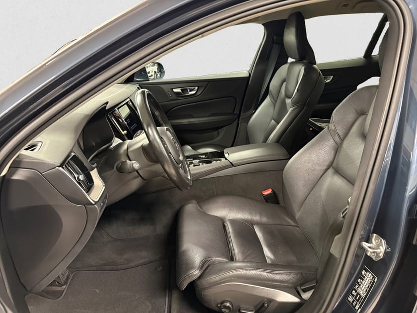 Bild 5 av Volvo V60 T8 GEARTRONIC