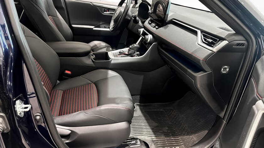 Bild 3 av Toyota RAV4 Plug-in Hybrid AWD 306HK STYLE MOMS DRAG