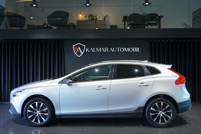 Bild 2 av Volvo V40 Cross Country D3 Geartronic Pro Edition VOC Kamera Skinn Navi