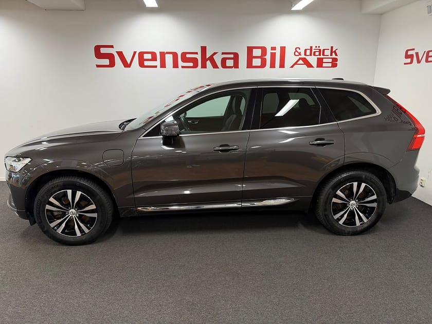 Bild 3 av Volvo XC60 LADDHYBRID T6 AWD Core Edition H/K Drag Pano 2,99%Ränta