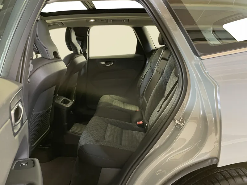 Bild 12 av 17 – Volvo XC60 T6 Core Special Edition