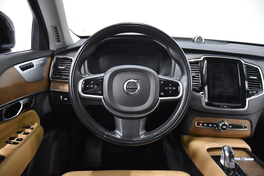Bild 2 av Volvo XC90 T8 AWD Plug-in 7-sits Inscription B&W 360° Pano HUD Drag