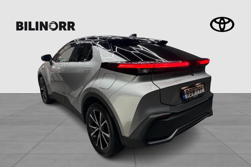 Bild 2 av Toyota C-HR PHEV 2,0 LADDHYBRID FWD STYLE TEKNIK V-HJUL