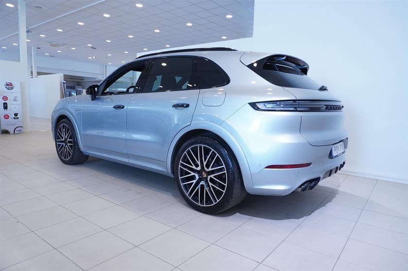 Bild 4 av Porsche Cayenne E-Hybrid Tiptronic S 470hk Awd, Hd Matrix Ljus, 22 Turbo Designe, Drag, Panoramaglastak,  Trailer, Adaptiva Sportstolar Mm