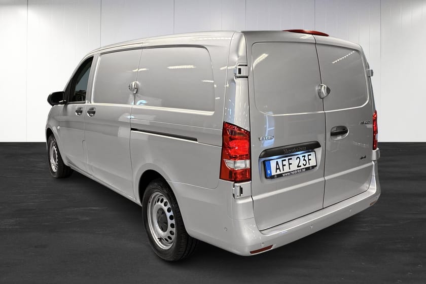Bild 4 av Mercedes-Benz Vito 116 CDI 4x4 2.8t 9G-Tronic | Backkamera | Navi | Parkeringspaket |