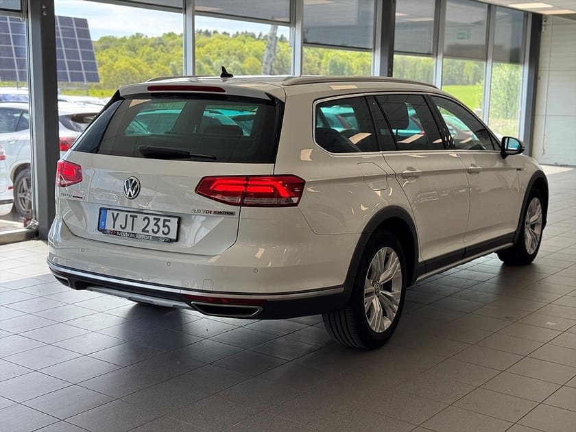 Bild 2 av Volkswagen Passat Alltrack 2.0 TDI 4Motion Drag Värm Kamera