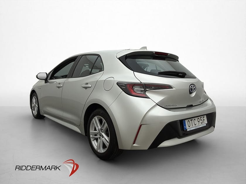 Bild 5 av Toyota Corolla Hybrid 122hk e-CVT Active Backkamera Keyless