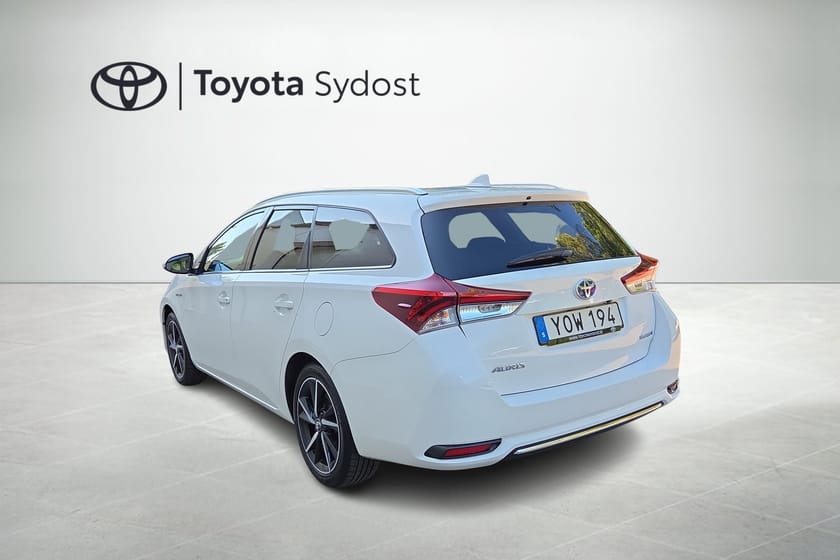 Bild 5 av Toyota Auris Touring Sports Hybrid 1,8 TS TOUCH & GO EDITION, Backkamera, Nyckelfri start&stop mm