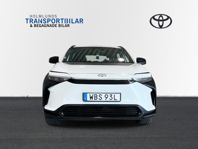 Bild 3 av Toyota bZ4X 71.4 kWh (204HK) Active / V-Hjul